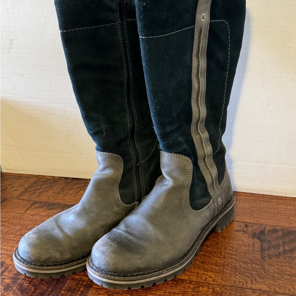 Bos & Co. Navy Blue Leather and Suede woman’s boots size 40